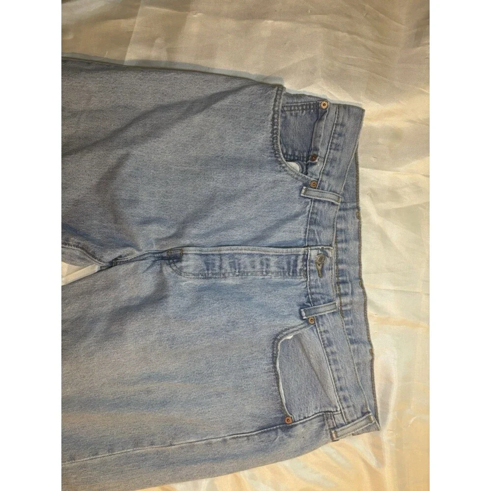 Levi's 501 Men's Jeans W38 L29 Light Wash Blue Denim Straight Leg Button Fly